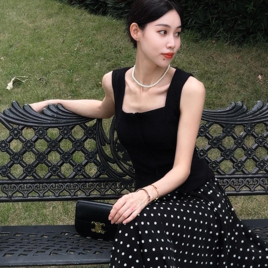 梅梅服饰