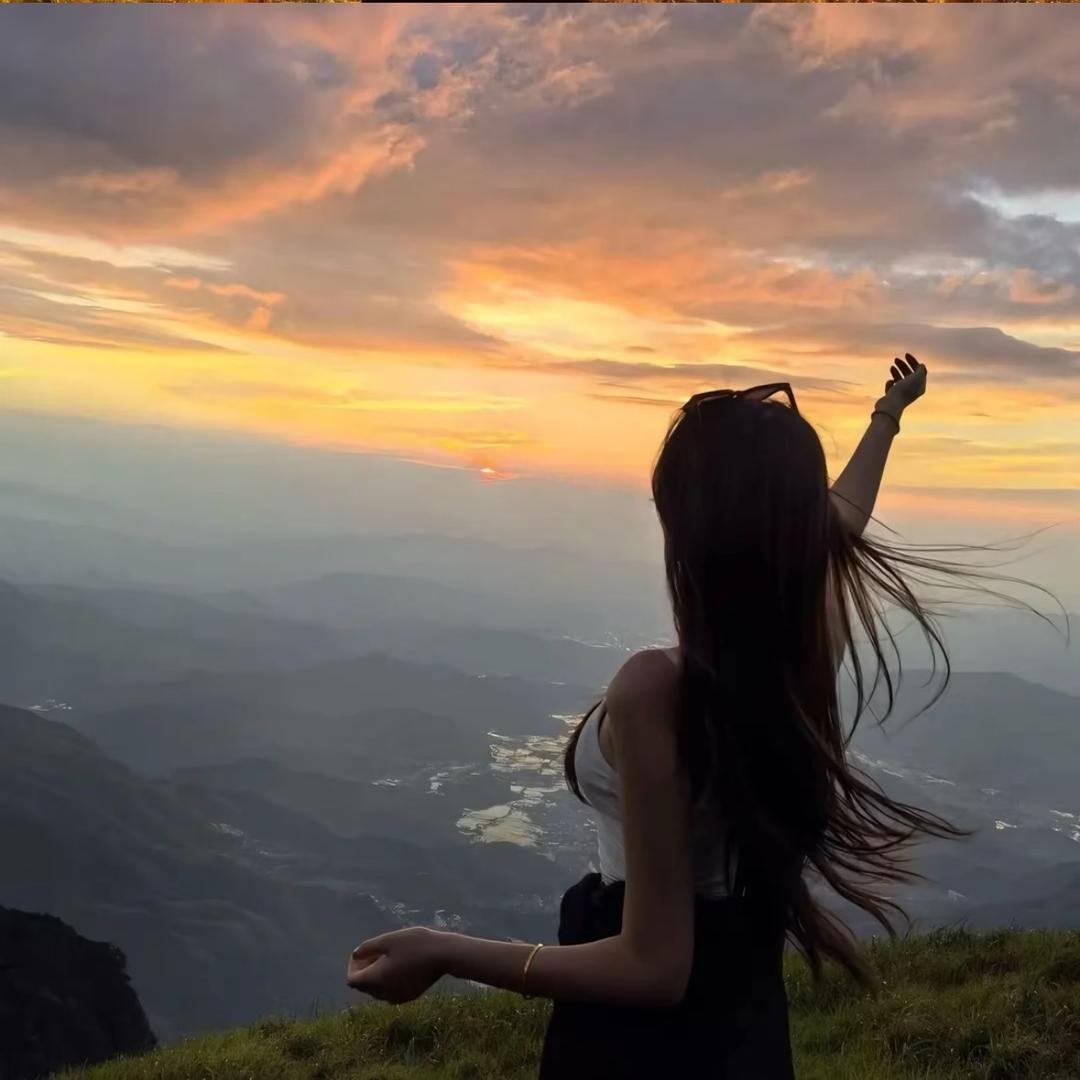 ￴￴ ￴￴ ￴ ￴￴