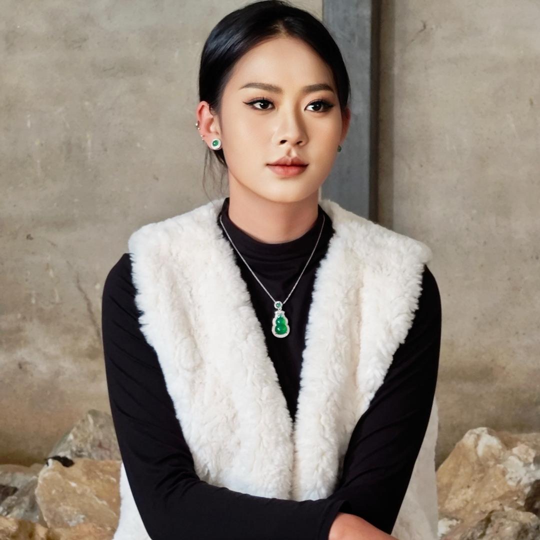 卖翡翠的小阿俏