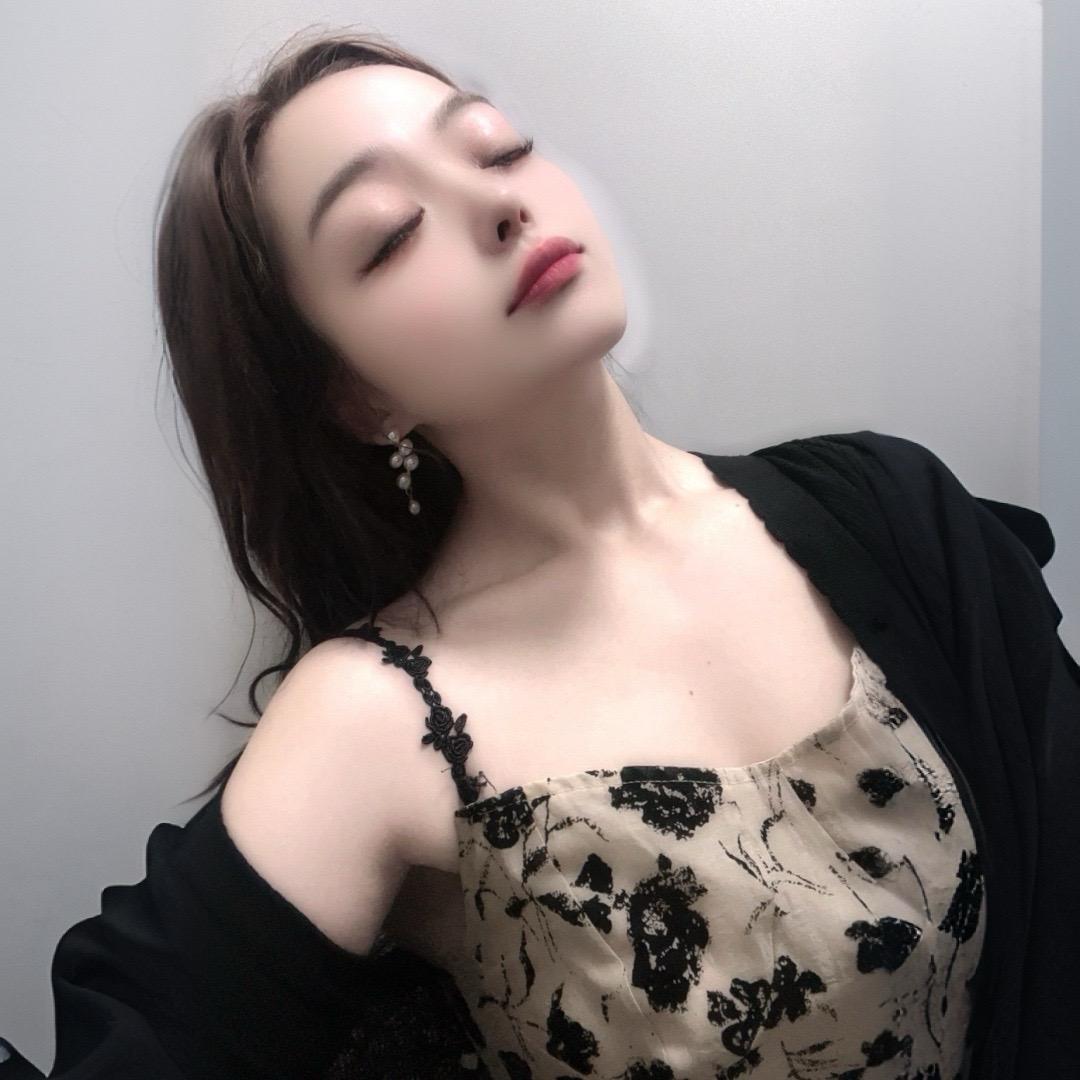 宝儿ᶻ