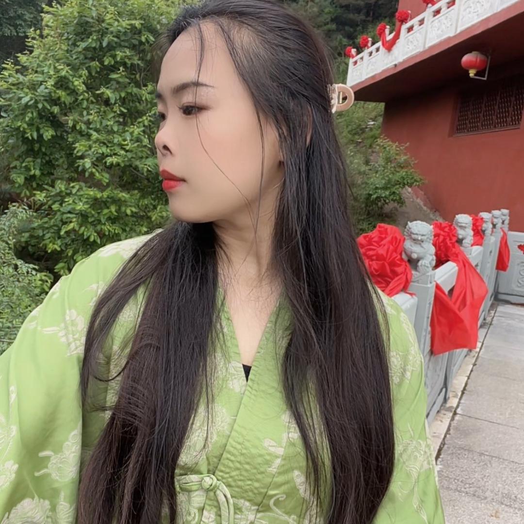 大娟子(屯子户外)