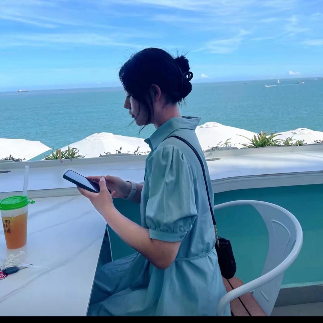 朵朵家服装店-娜娜