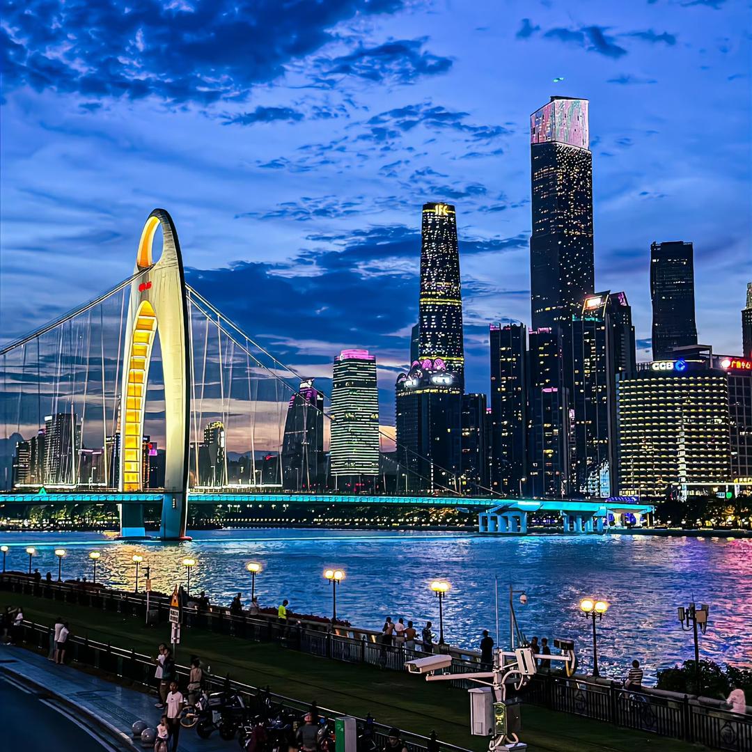 江河颂汽车销售部