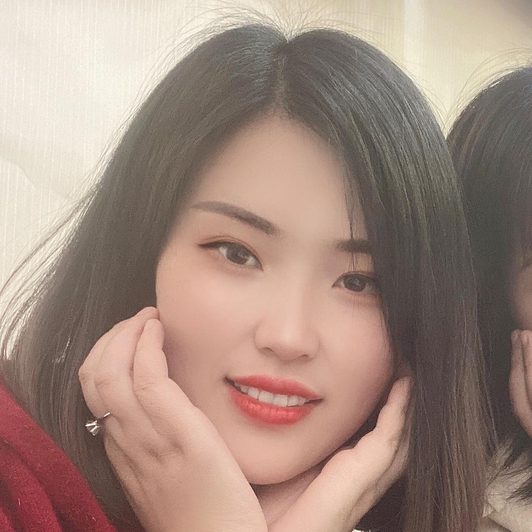 依依布舍时尚女装