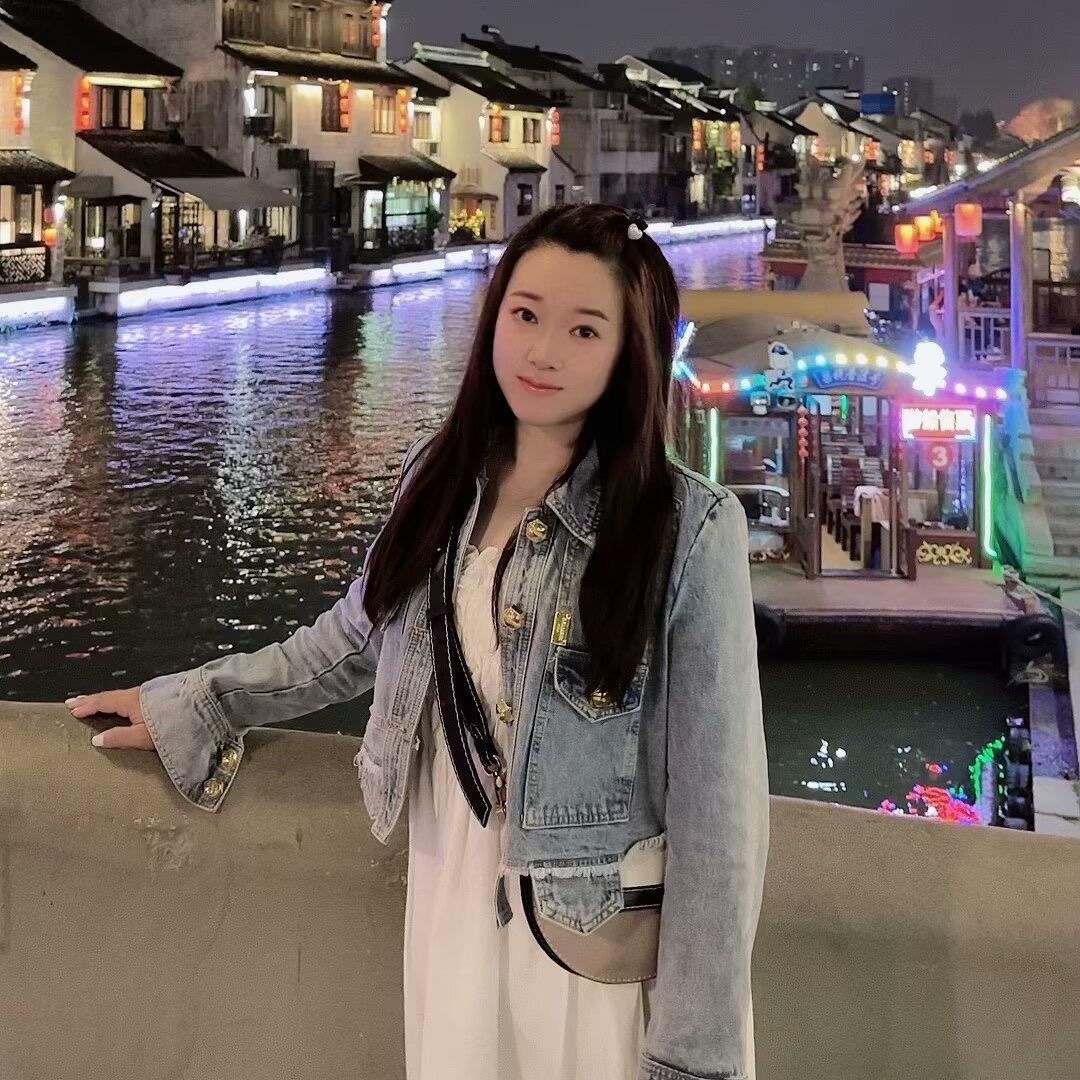 晴雯逛吃记