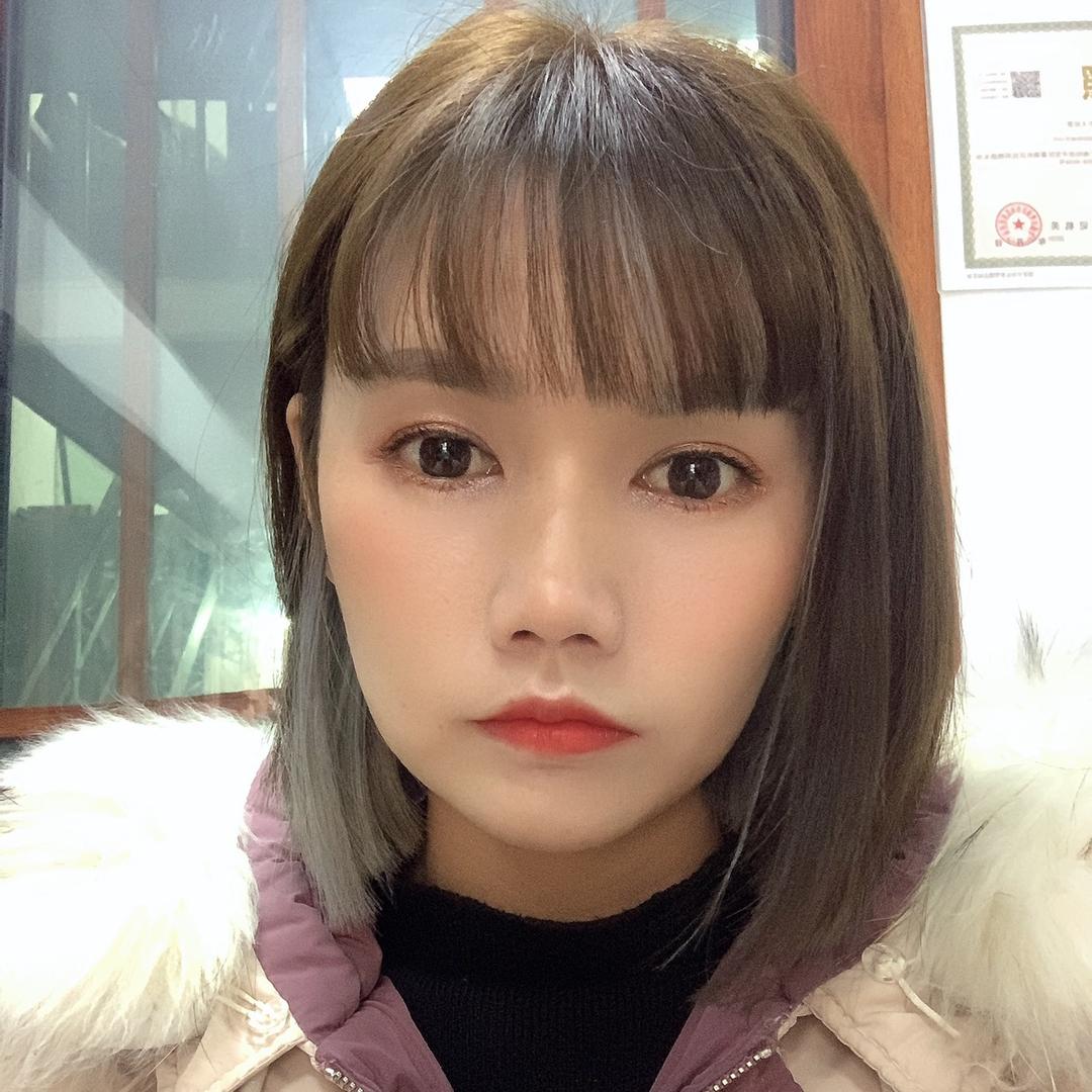 熊艳在孝感做门窗