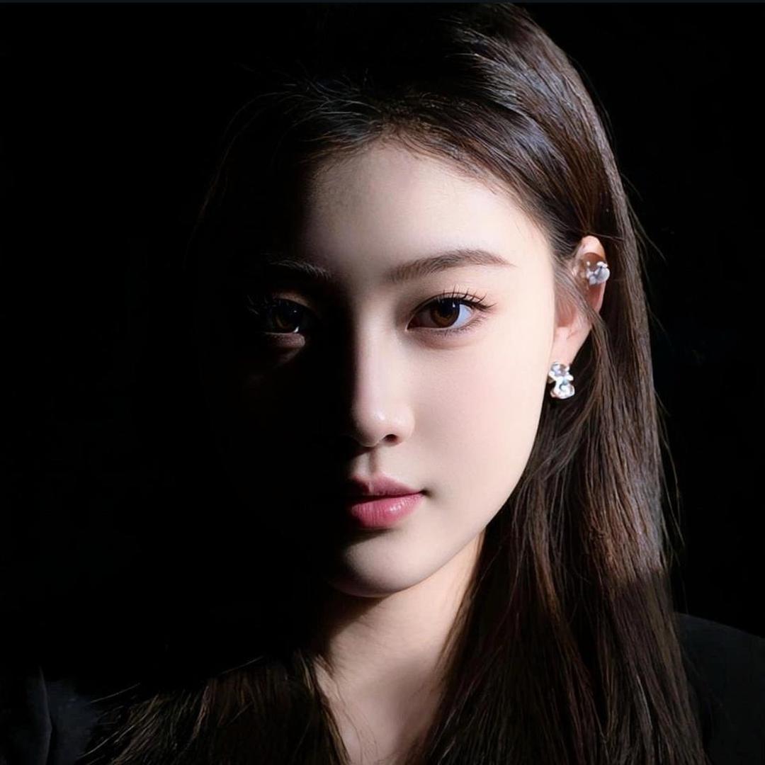 JIE.