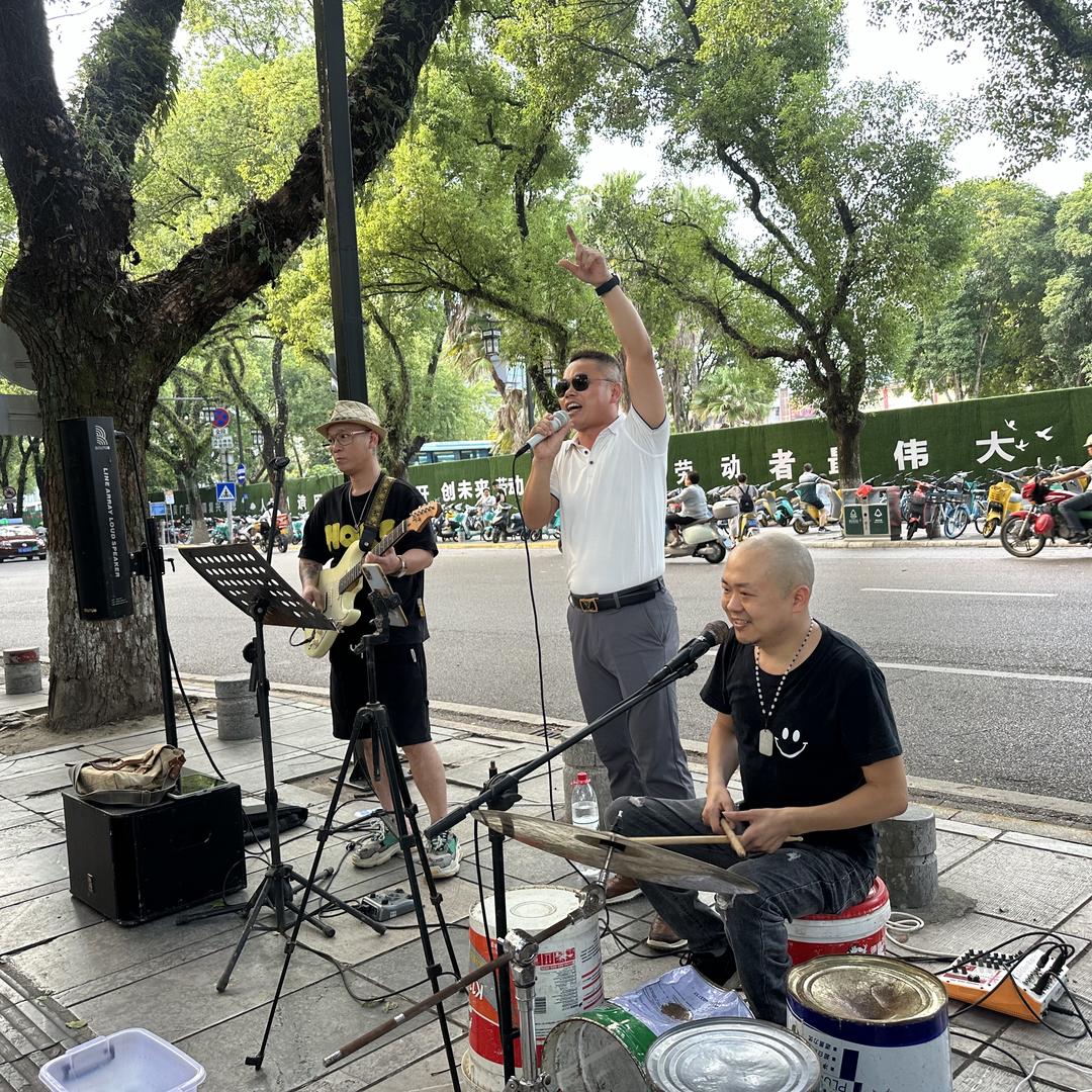 伟宁汽车俱乐部