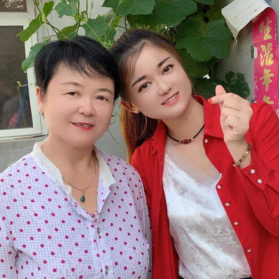 小青婆媳的日常生活
