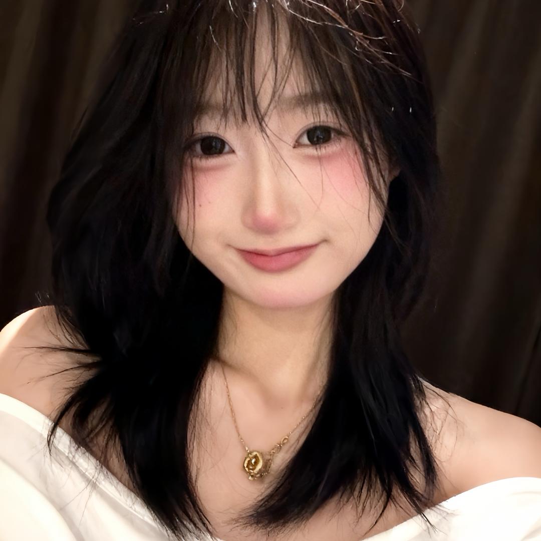 那个女的