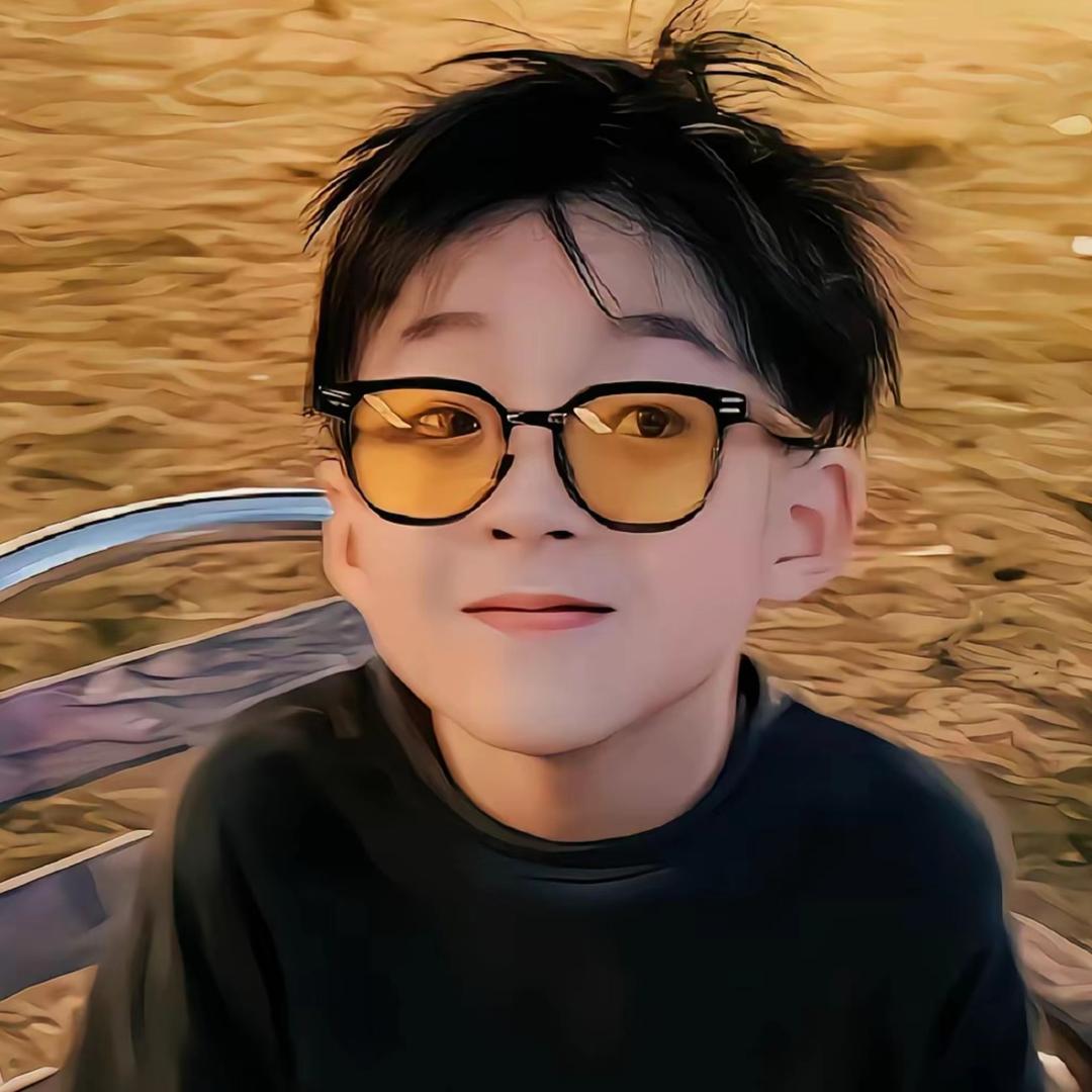 小  周