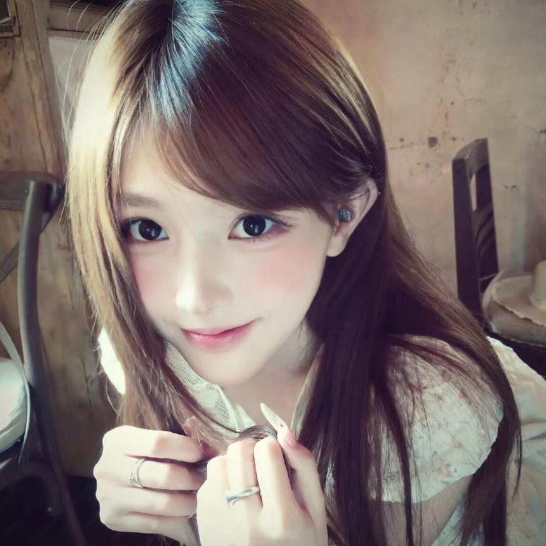 坐照镜里的小乌龟🐢