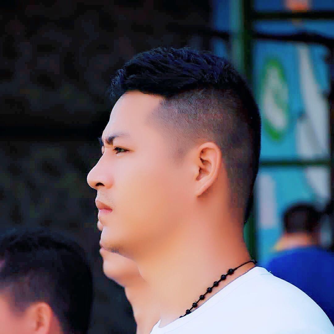 突秃