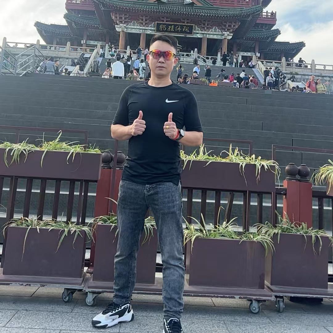@爱跑步的大金