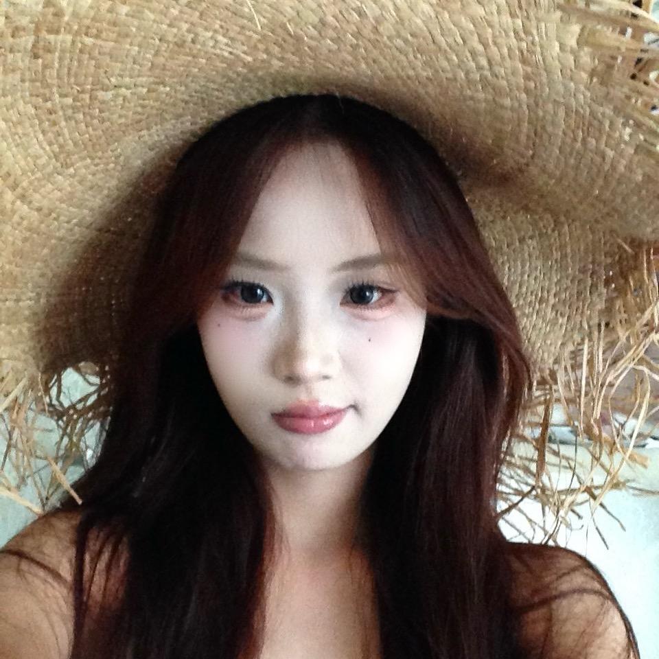 小小酥•̩̩̩̩ᯅ•̩̩̩̩