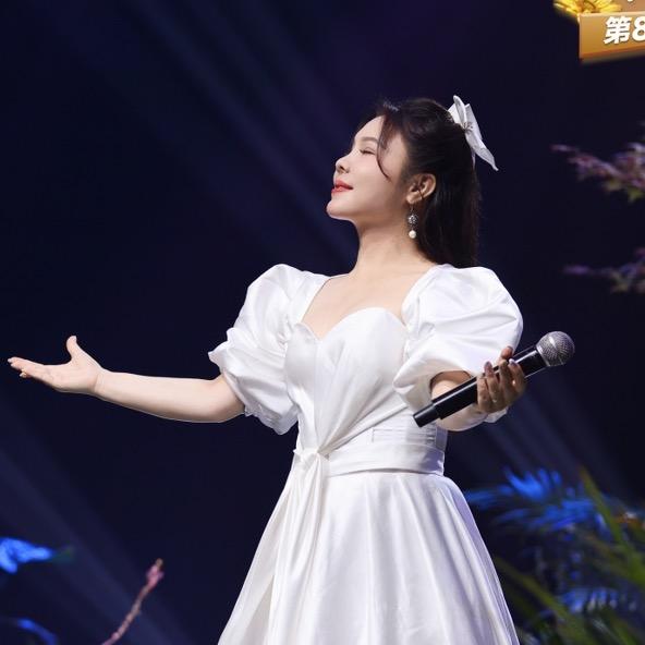 荣儿 抒情女高音