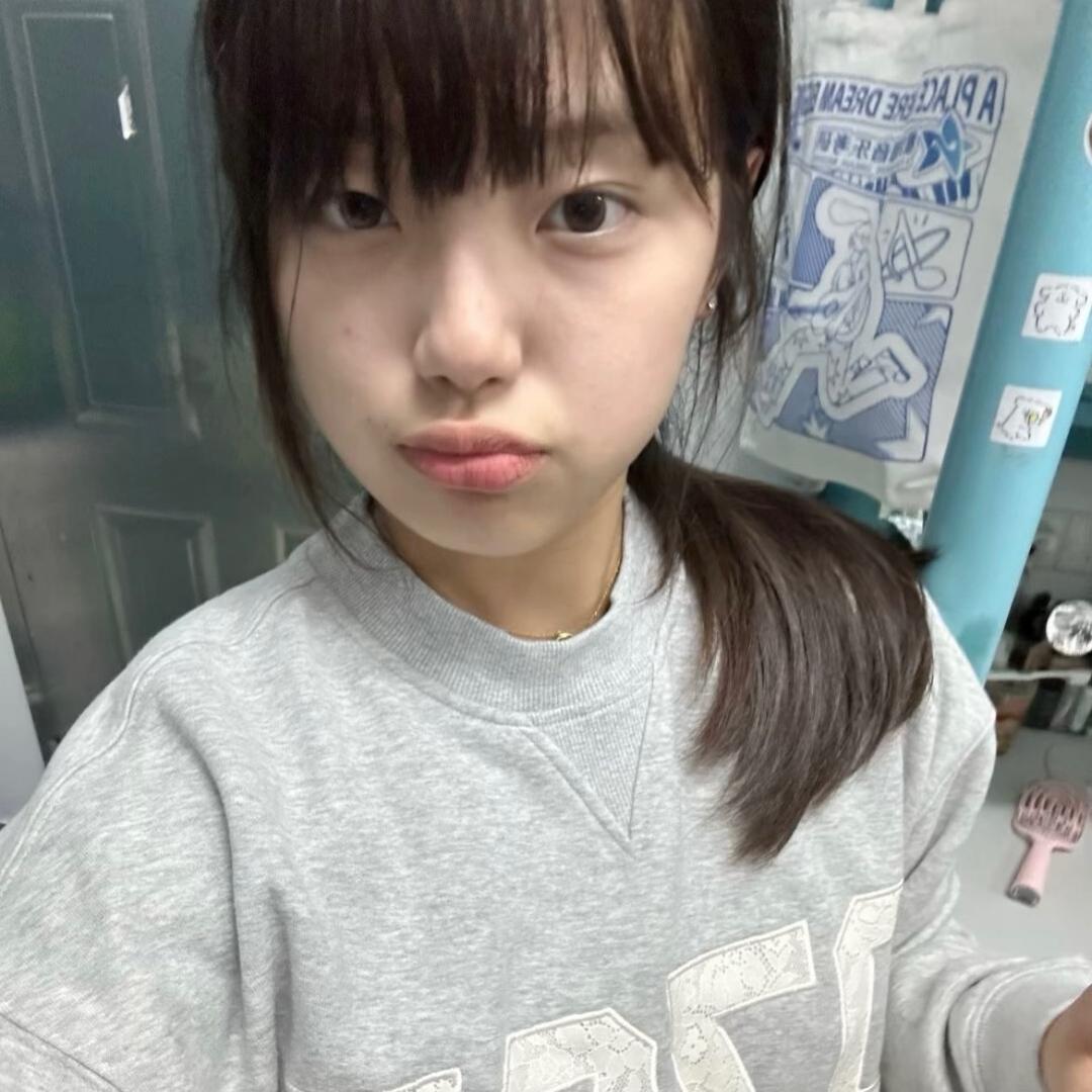 被自己帅晕