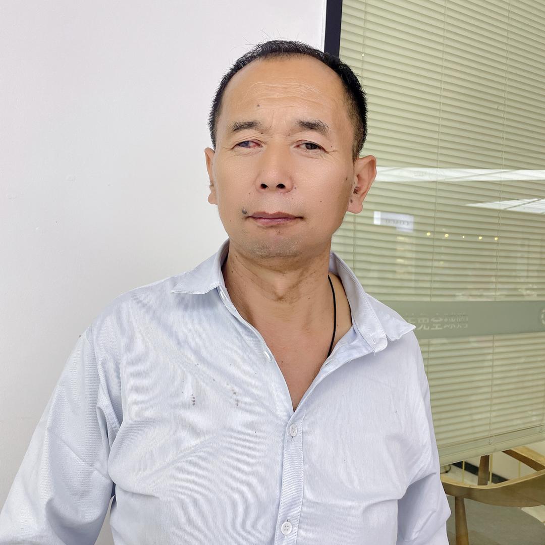 马先生在彩虹飞舞