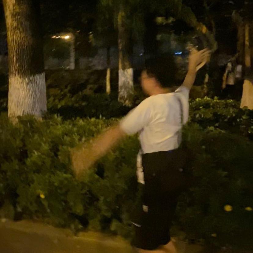 打不爆的郑教头