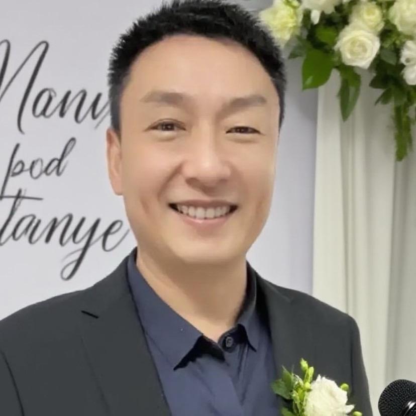 山峰🎙️