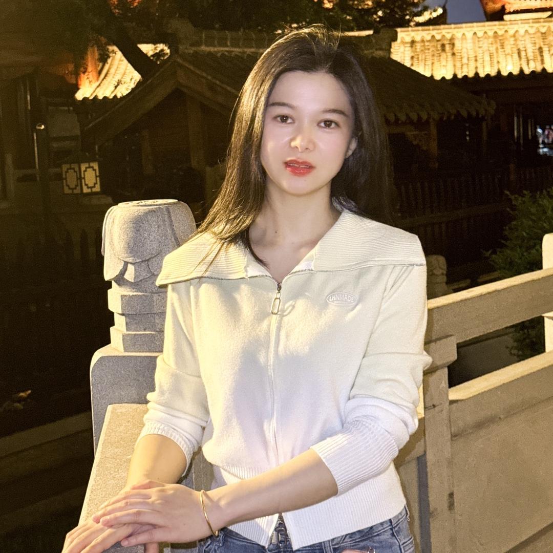 是丽丽呀😚ヾ