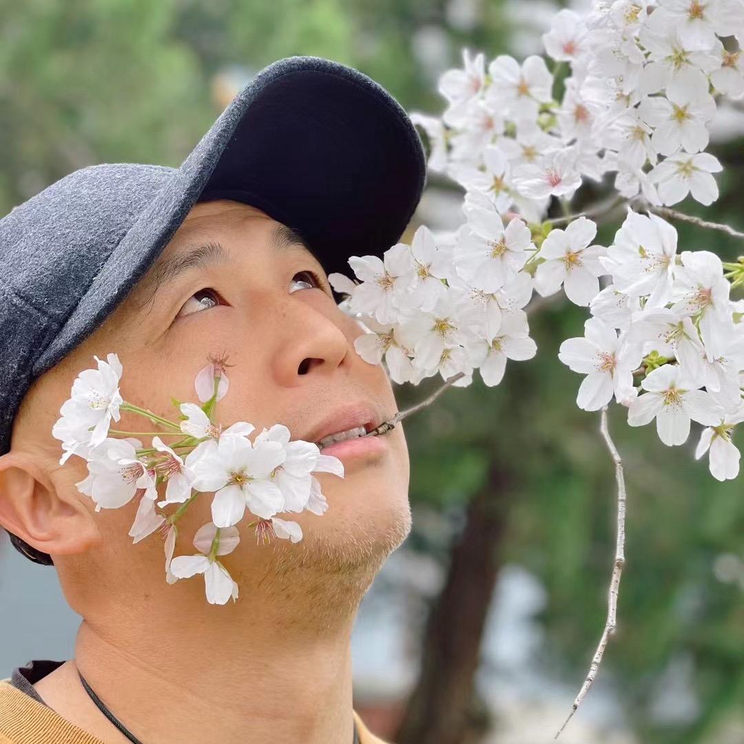 他爹是个光啷头