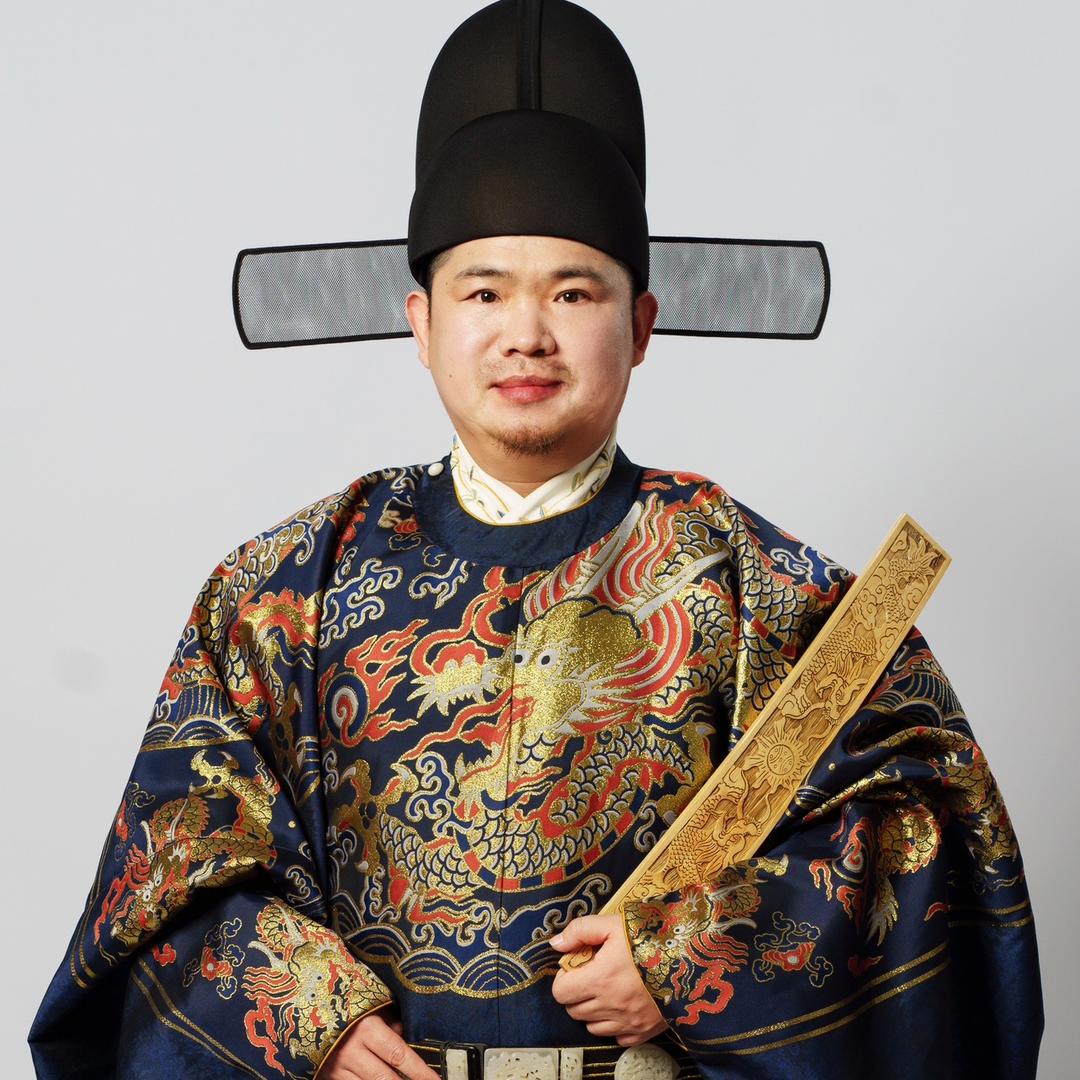 中式大勇主持