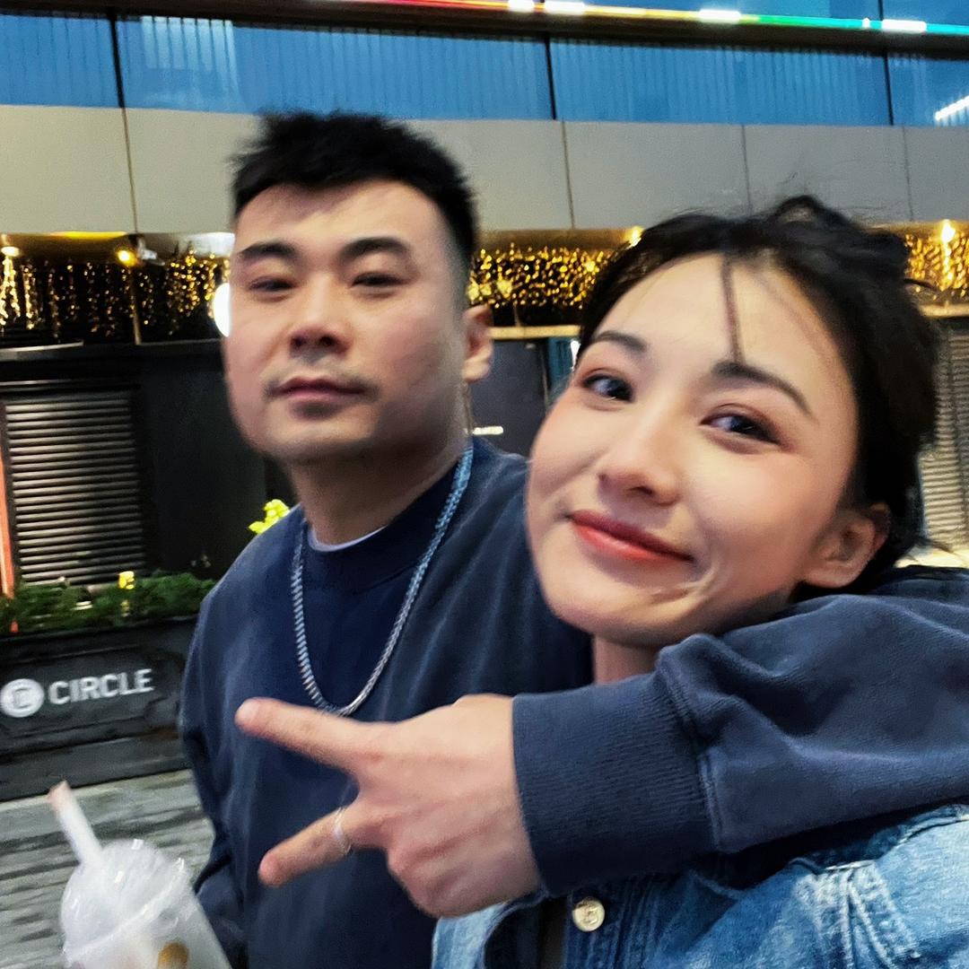 徐太浪爱臭美（Vc妈）