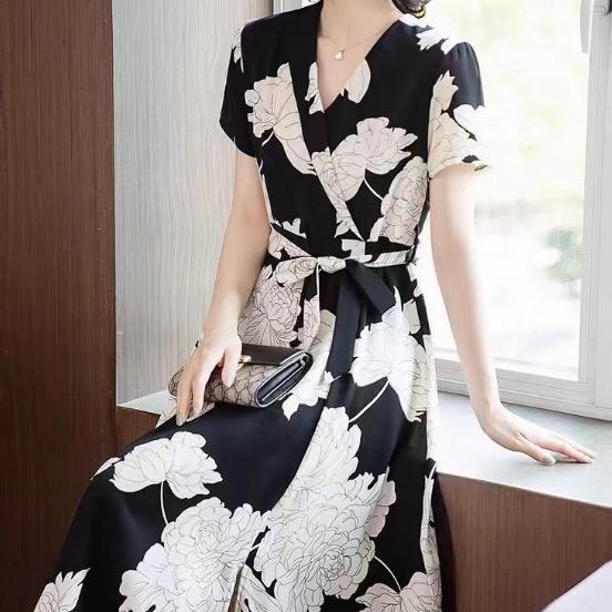 轻奢芸汐服装
