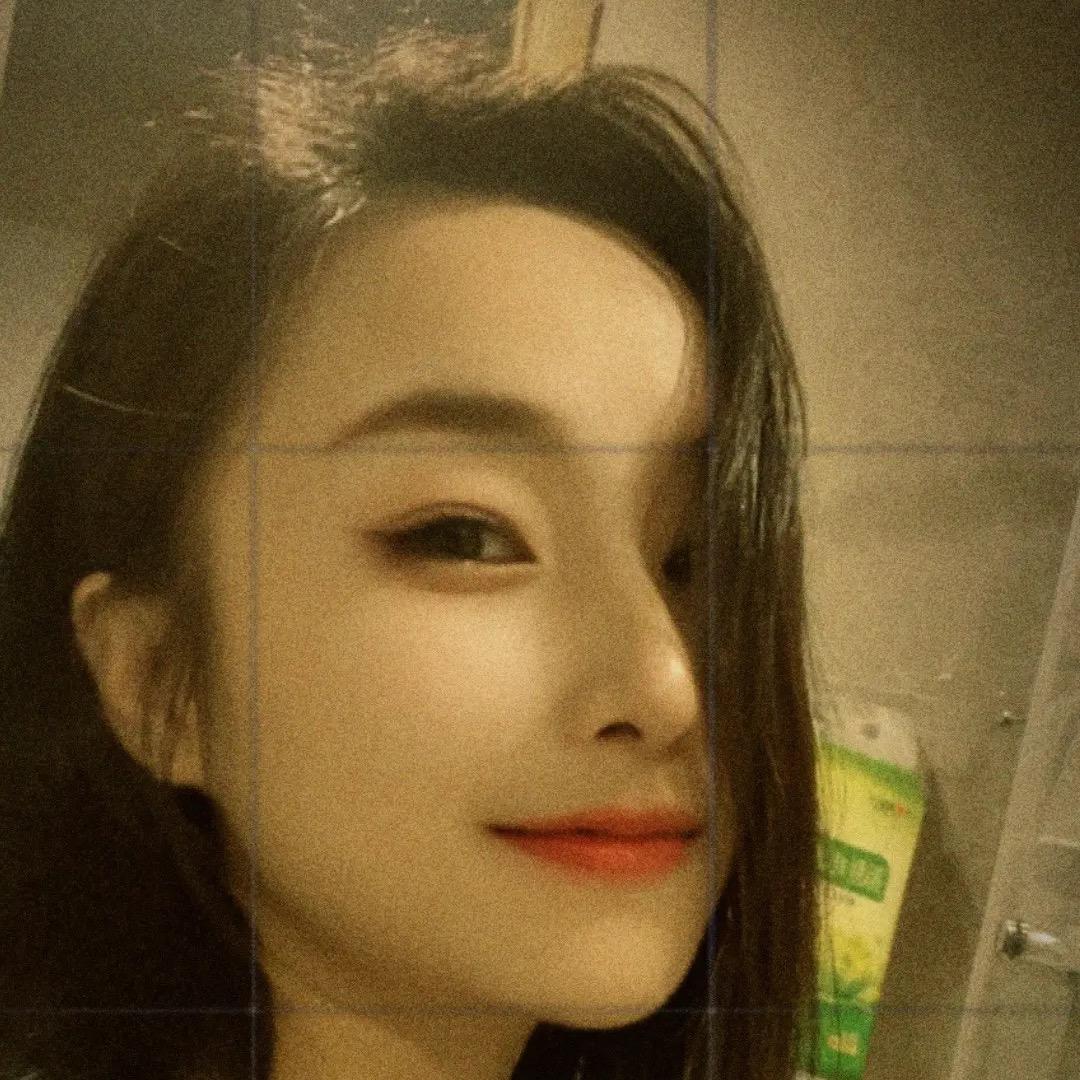 雨中的野猫（Vicky）