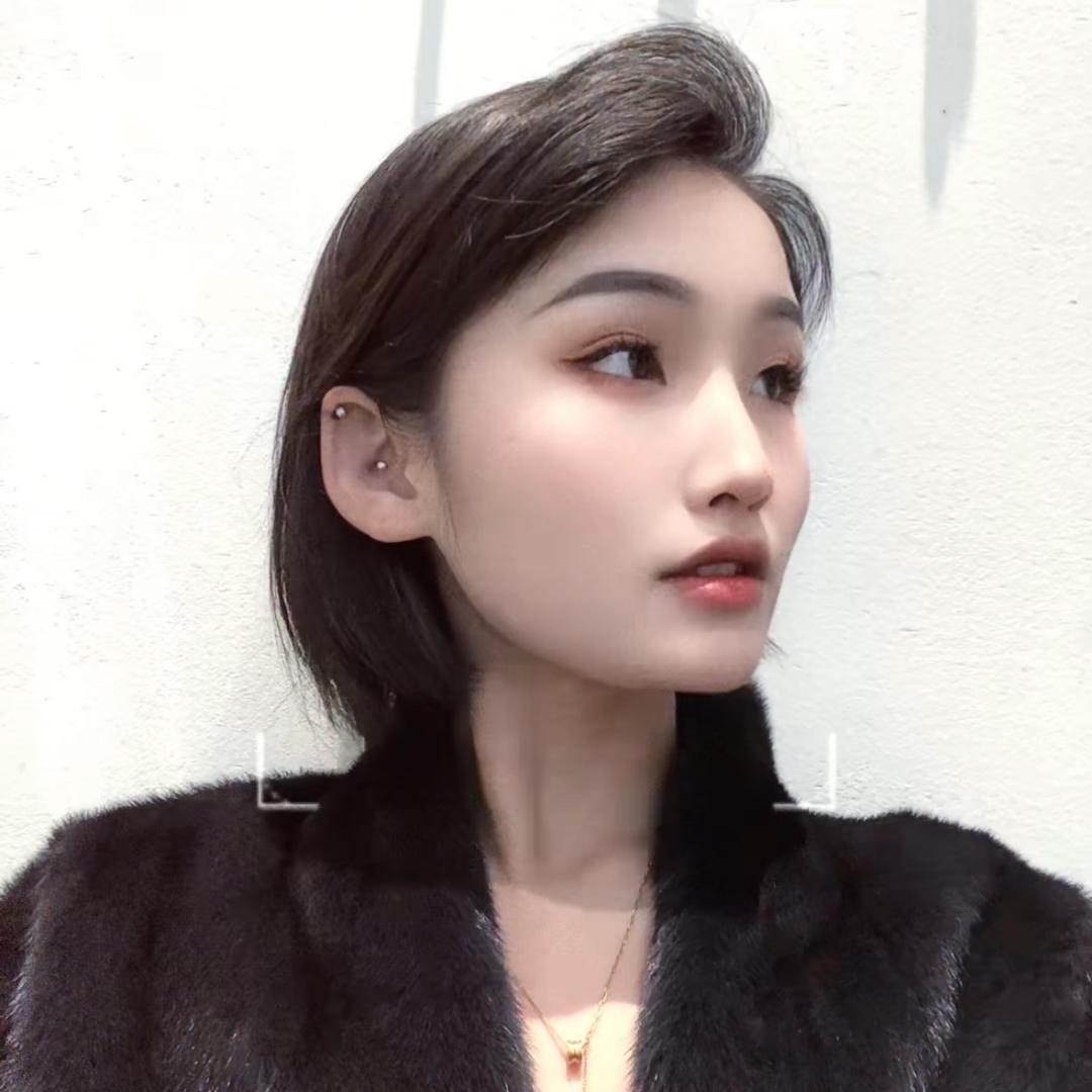 楠宝爱吃香菜@