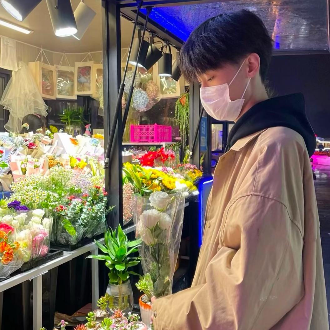 挖野菜的萝卜/⛅️