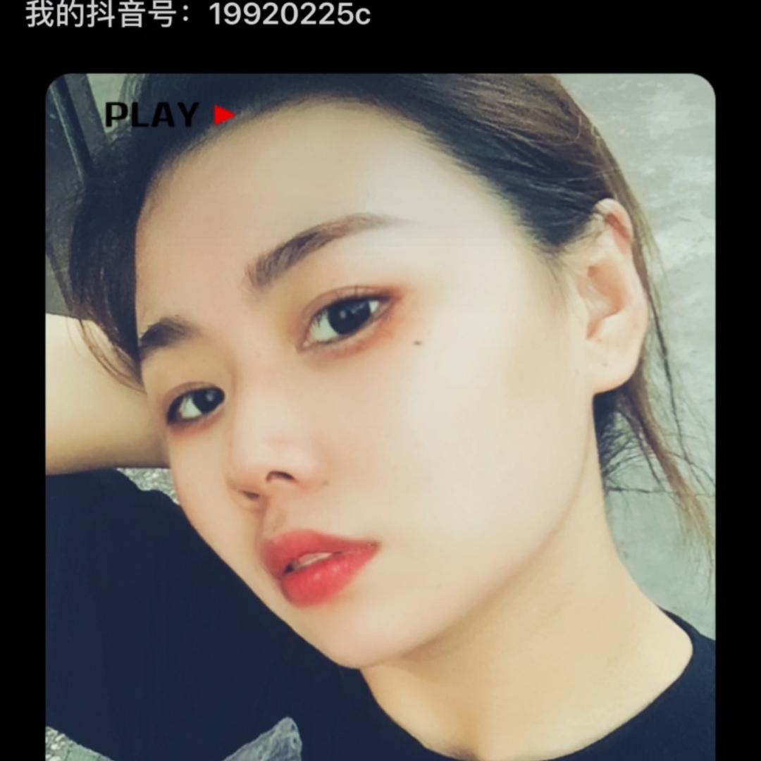 乡音无改鬓毛崔女士