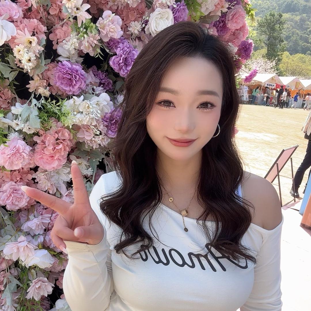 微胖的魏魏