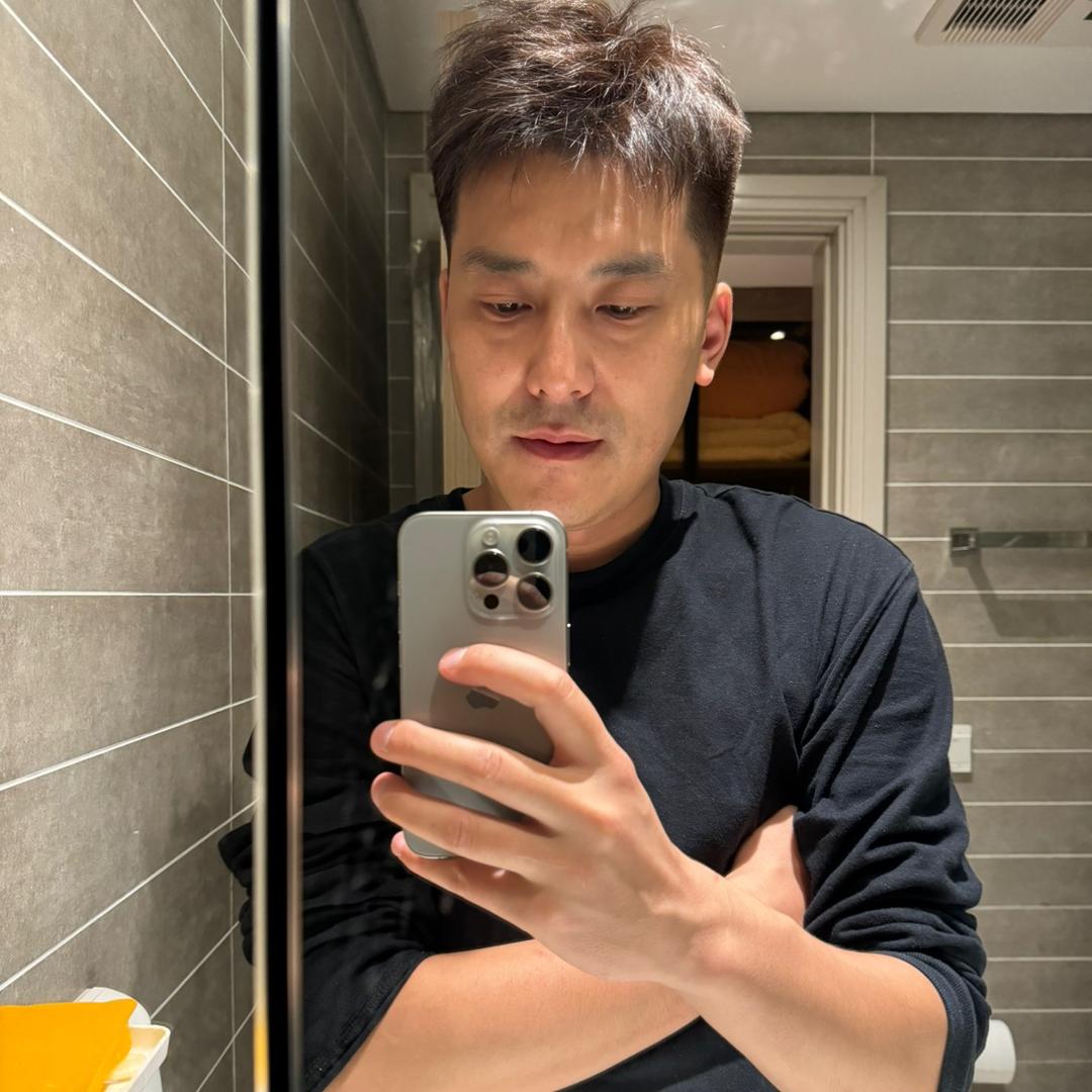 彭斯的眼鏡