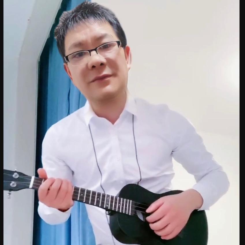 建国，剪拍短视频