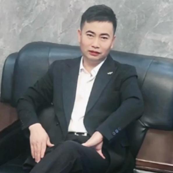 在舍伯吐做洗浴的良哥