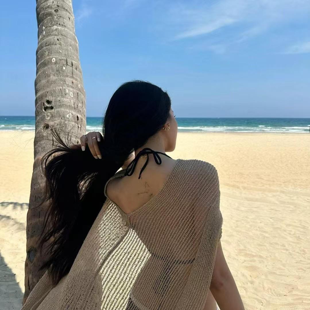 小曼.