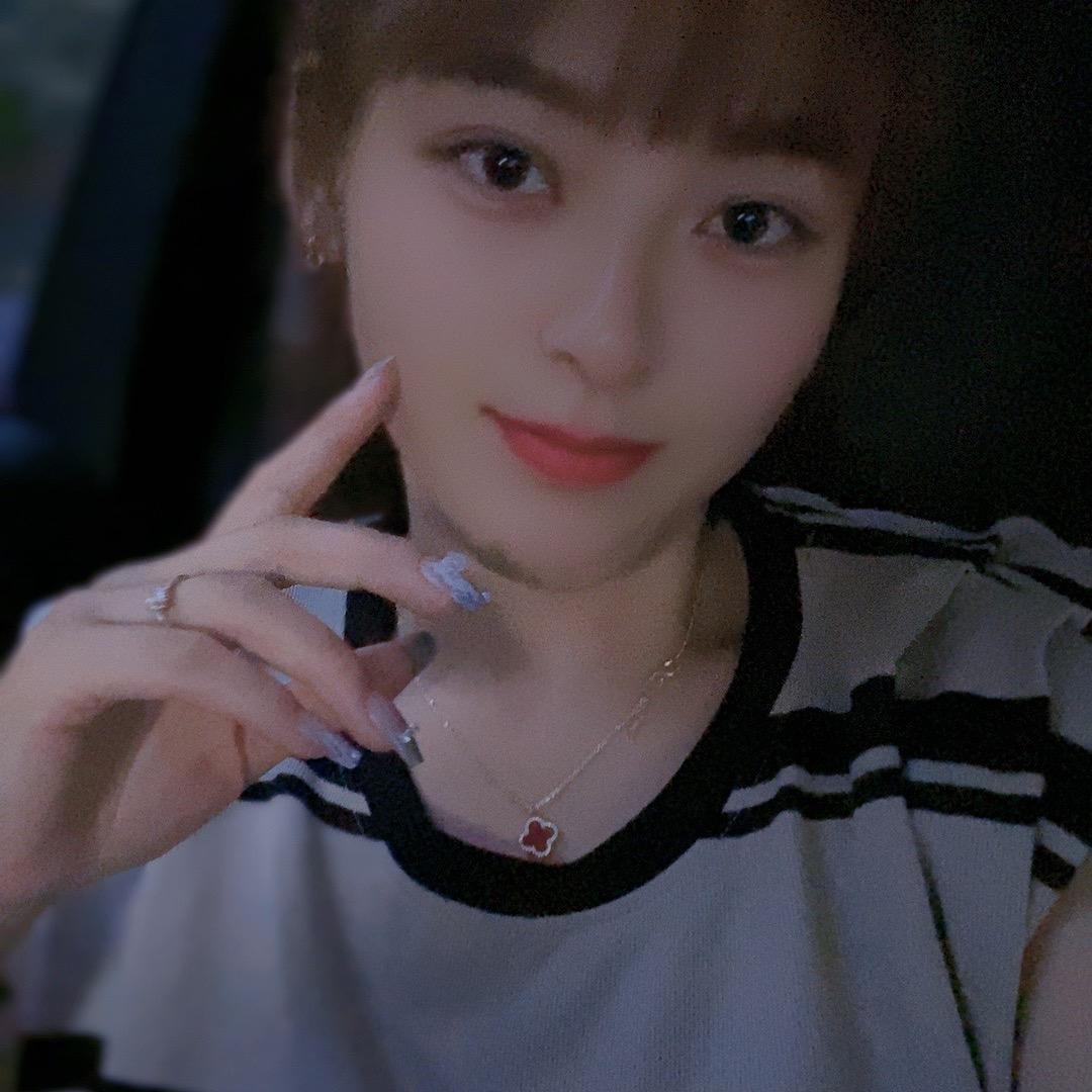 💋吕大漂亮👑爱💰💰