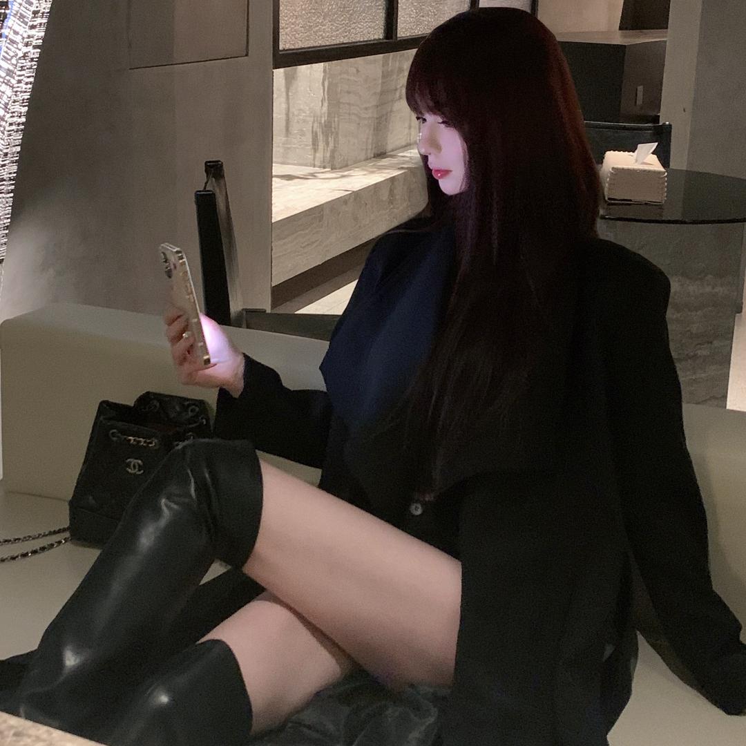 小淇（马蜂舔狗熊猫女仆宇宙保姆版^_^）