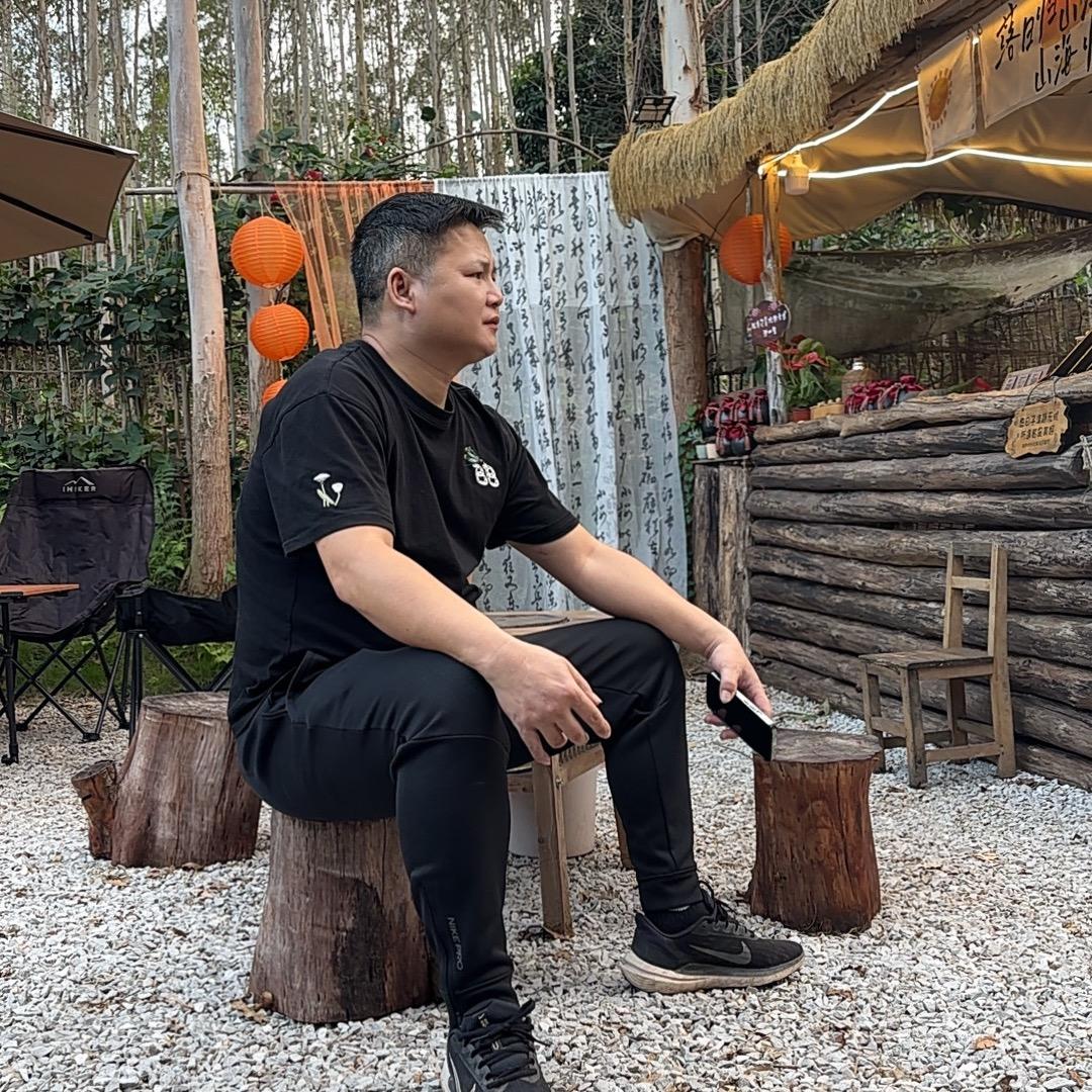 山野小院🔥表哥