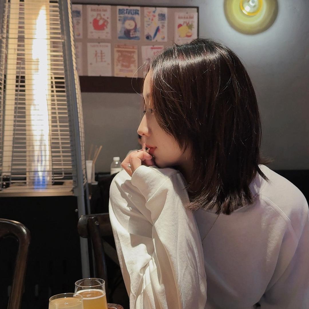 李李.
