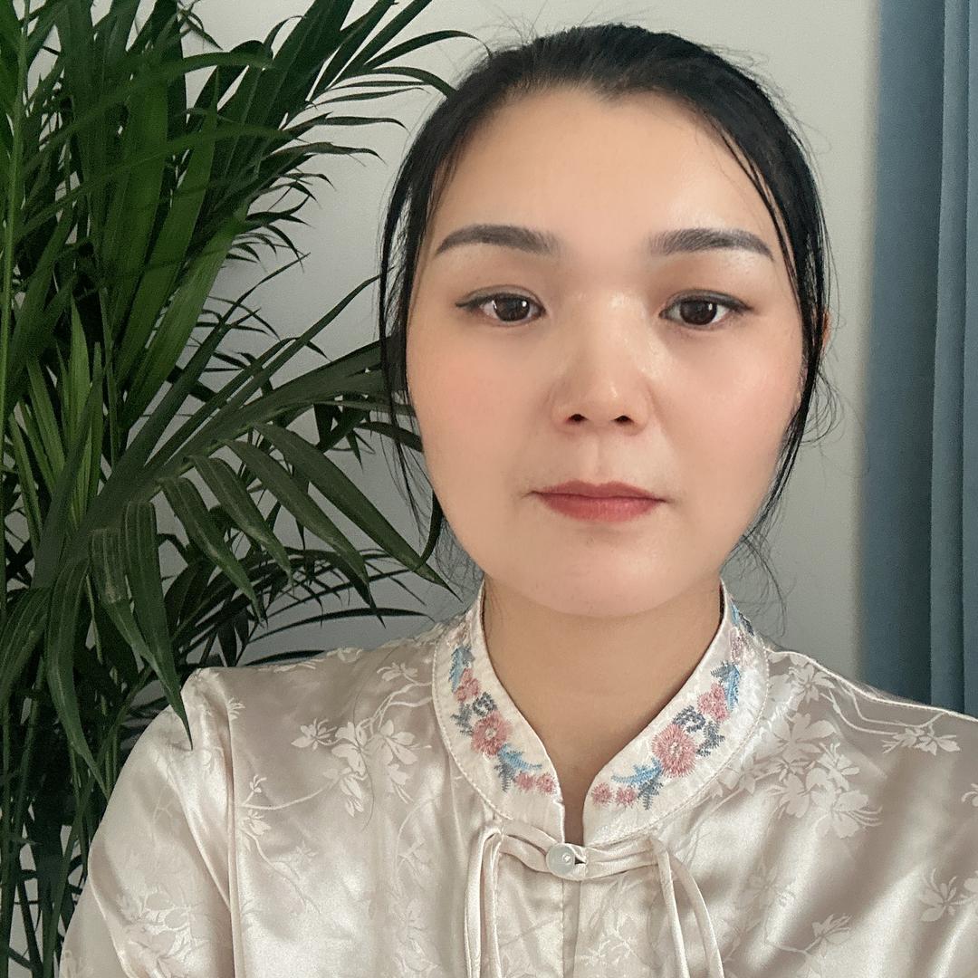 彩灯厂老板娘