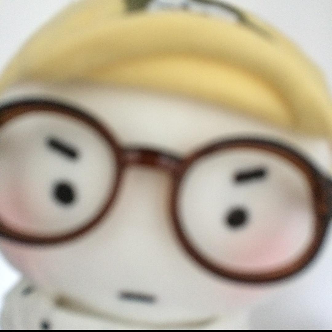 ^  ^