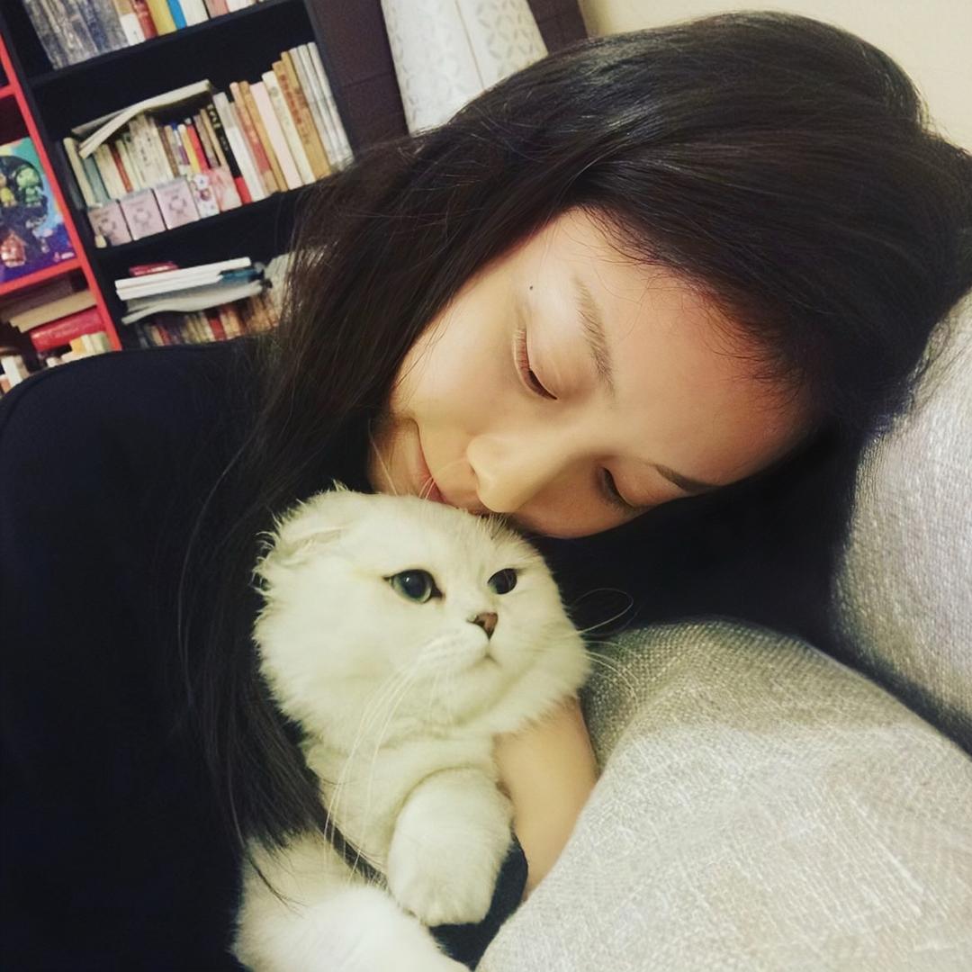 1 ⁥⁥