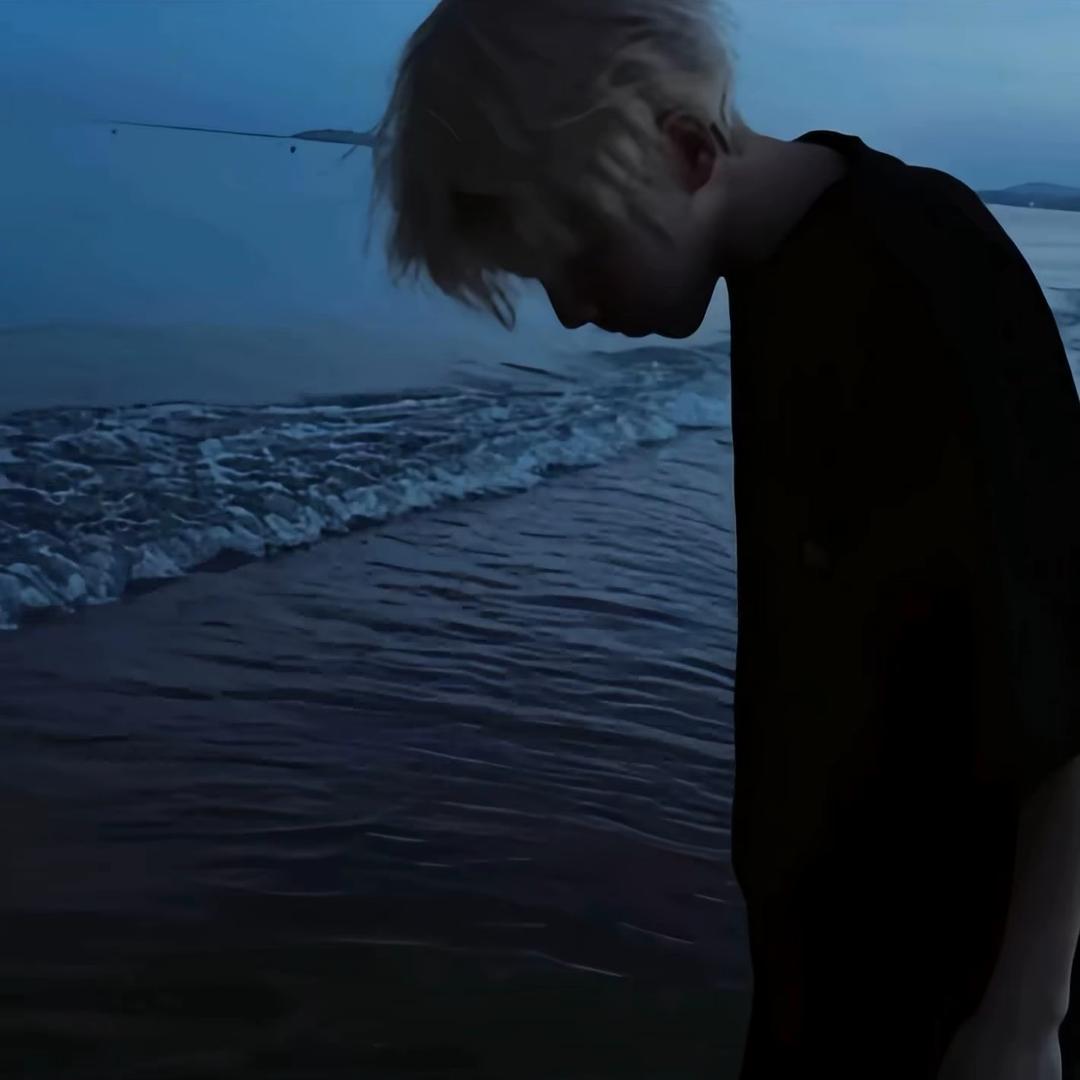 君主