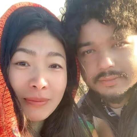 咖喱姐和卷卷