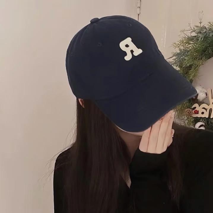 初见°