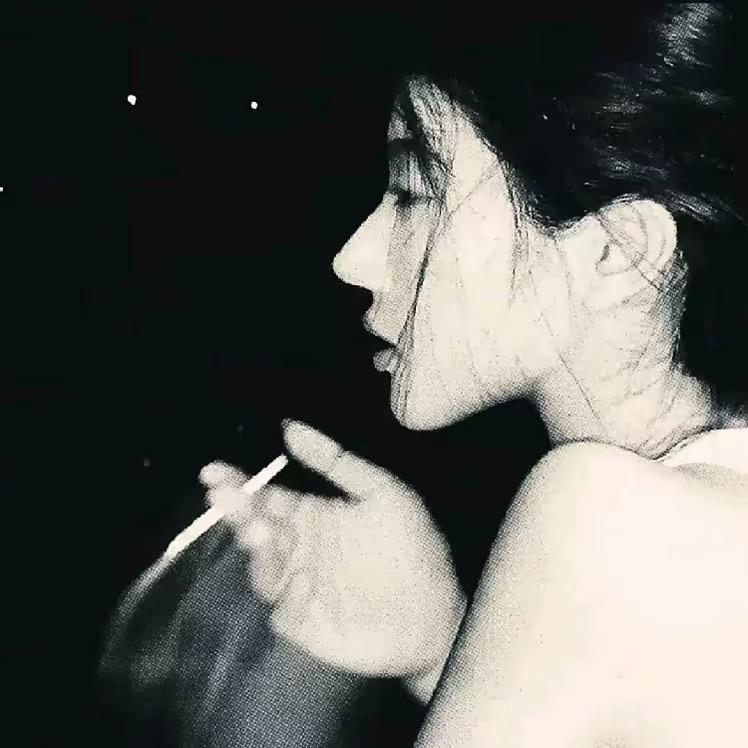 拥有齐刘海的小舔狗