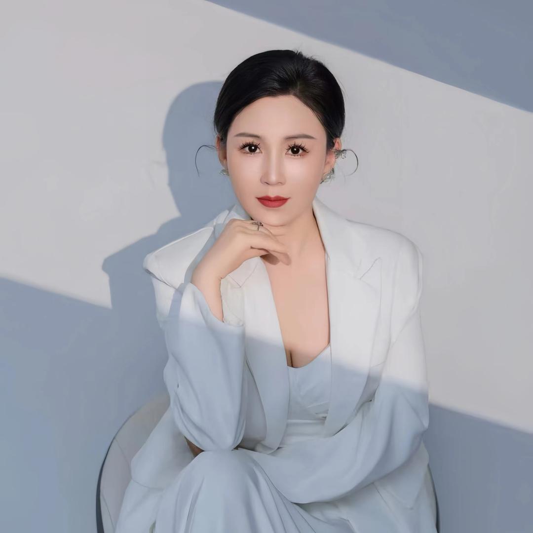 沐绣美学-沈丘快乐小镇店